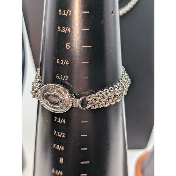 Vintage Avon Silver Tone 7 Strand Chain Necklace & Two Bracelet Set - Picture 5 of 8